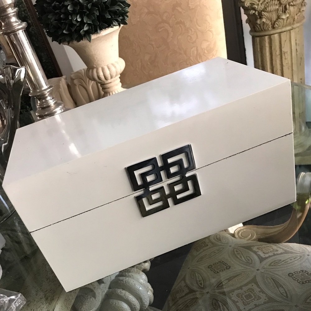 White Zgallerie Ming Box